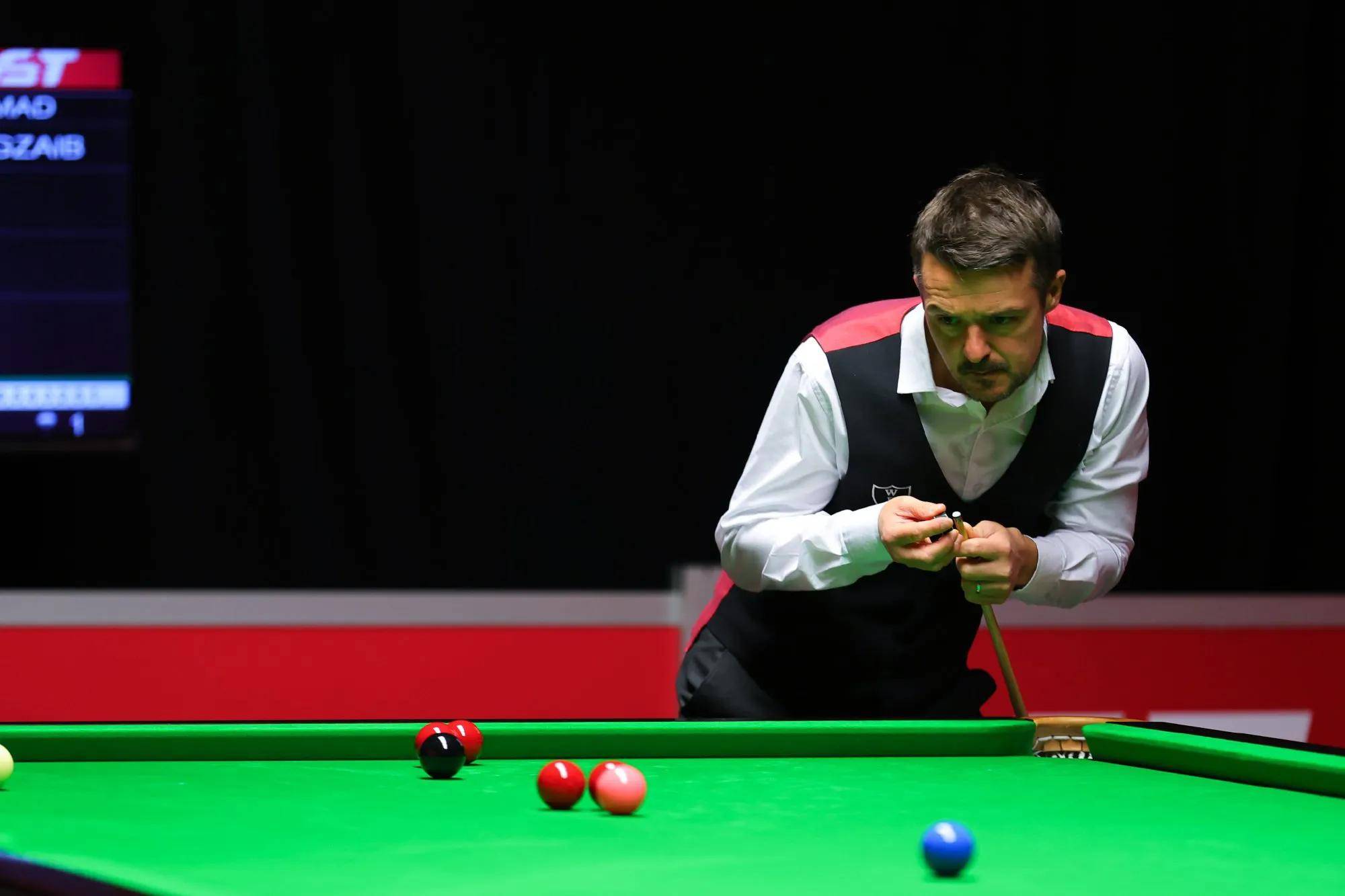 随即他以脚 随即他以脚